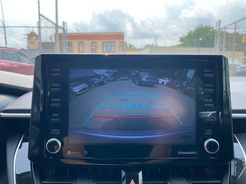 Used 2022 Toyota Corolla LE FWD image 37