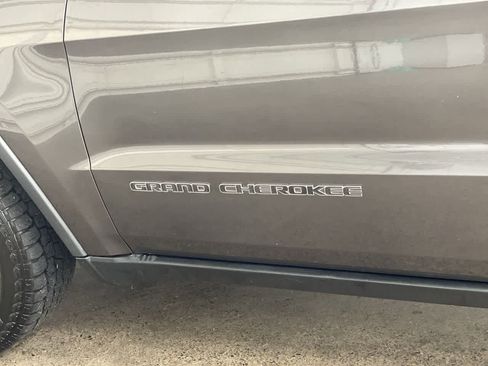 Used 2019 Jeep Grand Cherokee Limited w/ Luxury Group II image 10