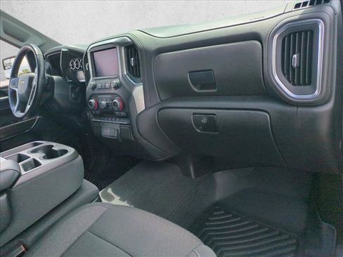 Used 2021 Chevrolet Silverado 1500 LT w/ Z71 Off-Road Package AWD/4WD image 21