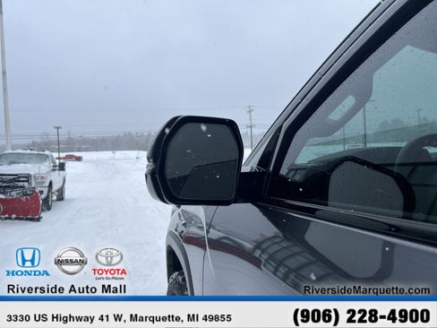 Used 2024 Toyota Tundra Limited w/ TRD Off-Road Package image 5