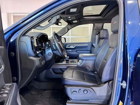 Certified 2022 Chevrolet Silverado 1500 High Country w/ High Country Premium Package AWD/4WD image 9