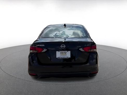 Used 2025 Nissan Versa SV FWD image 12