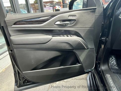 Used 2022 Cadillac Escalade Sport image 12