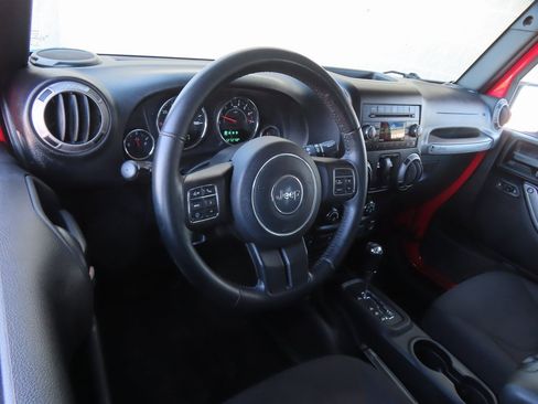 Used 2015 Jeep Wrangler Sport image 4