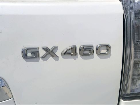 Used 2019 Lexus GX 460 Luxury AWD/4WD image 33