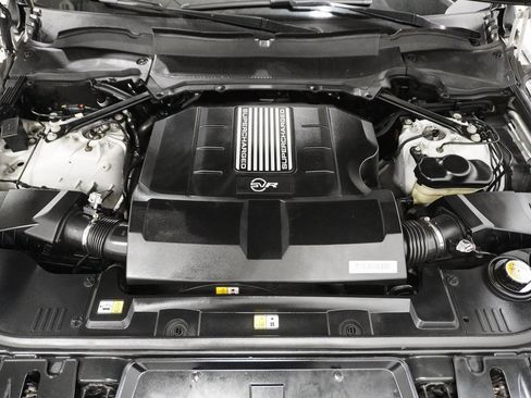 Used 2022 Land Rover Range Rover Sport SVR image 10