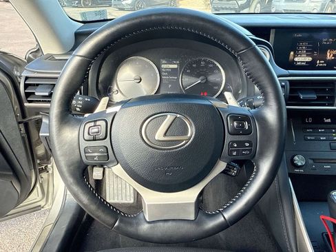 Used 2019 Lexus IS 300 image 25
