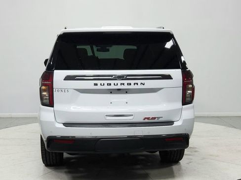 Used 2021 Chevrolet Suburban RST image 6