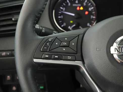 Used 2019 Nissan Rogue Sport SV w/ All-Weather Package AWD/4WD image 9