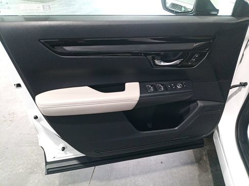 Used 2025 Honda CR-V EX-L image 10