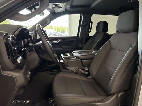Certified 2024 Chevrolet Silverado 1500 LT AWD/4WD image 19