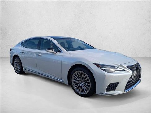 Used 2024 Lexus LS 500 image 3