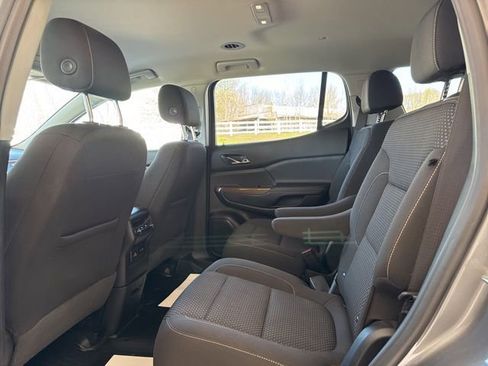 Used 2020 GMC Acadia SLE w/ Driver Convenience Package FWD image 29