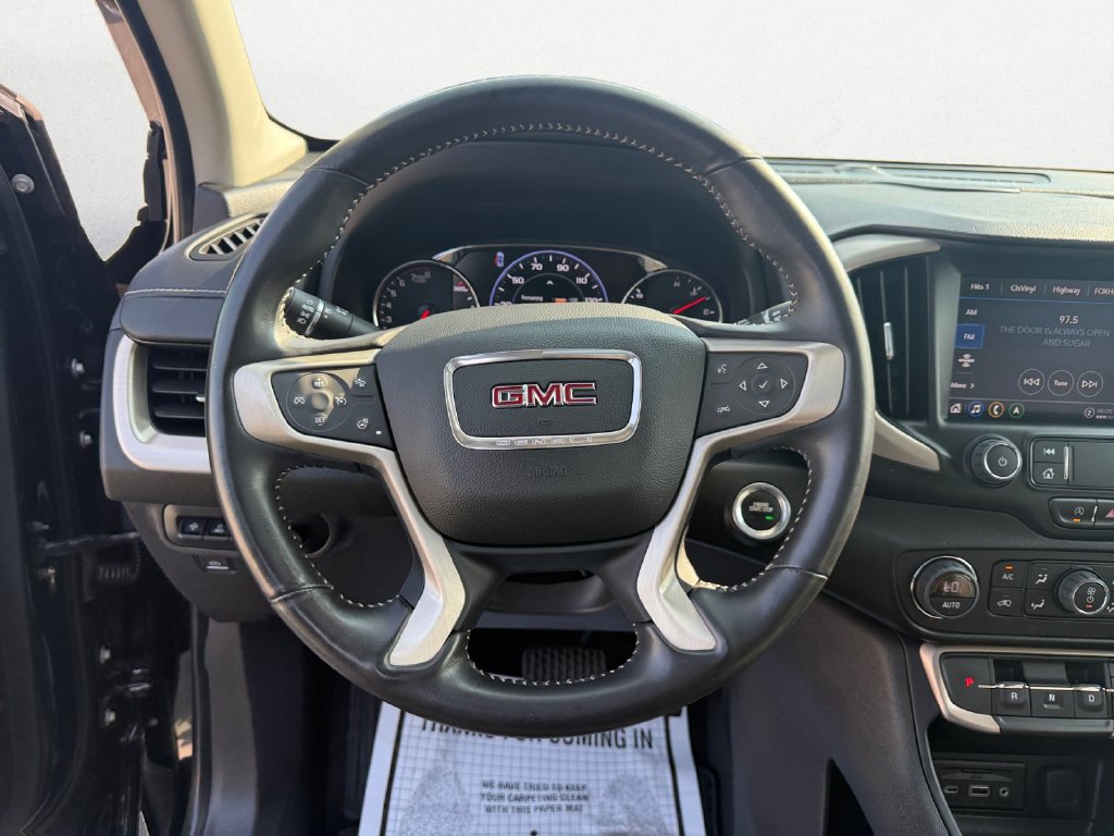 Used 2022 GMC Terrain Denali w/ Denali Premium Package AWD/4WD image 12