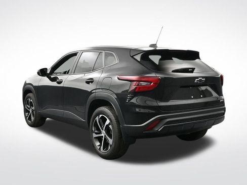 Used 2024 Chevrolet Trax RS w/ Driver Confidence Package image 3