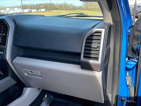 Certified 2019 Ford F150 XLT w/ Equipment Group 302A Luxury image 23