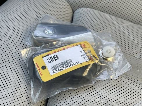 Used 2023 BMW X7 xDrive40i w/ M Sport Package image 11