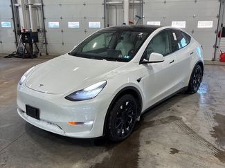 Used 2021 Tesla Model Y Long Range video 1
