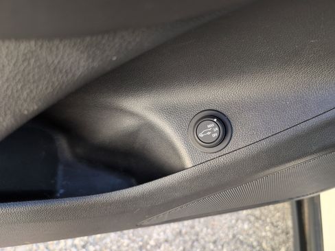 Used 2017 Buick Envision Essence image 14