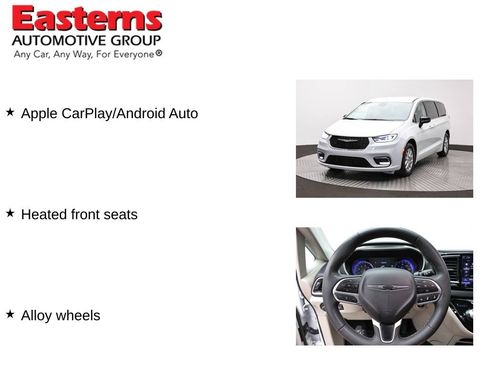 Used 2024 Chrysler Pacifica Touring-L FWD image 11
