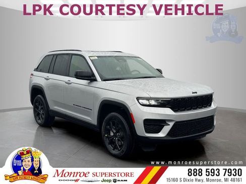 New 2025 Jeep Grand Cherokee 4WD image 1