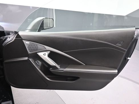 Used 2017 Chevrolet Corvette Stingray Convertible image 31