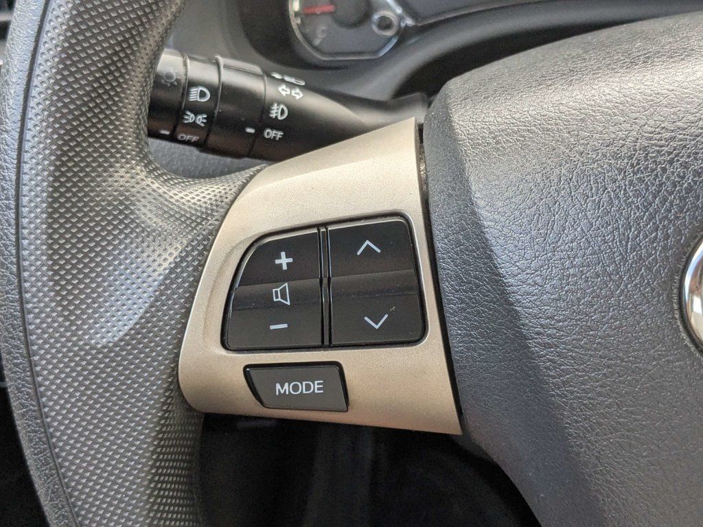 Used 2013 Toyota Corolla S FWD image 29