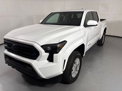 Used 2025 Toyota Tacoma SR5