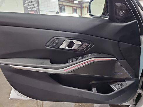 New 2026 BMW 330i Sedan w/ M Sport Package image 28