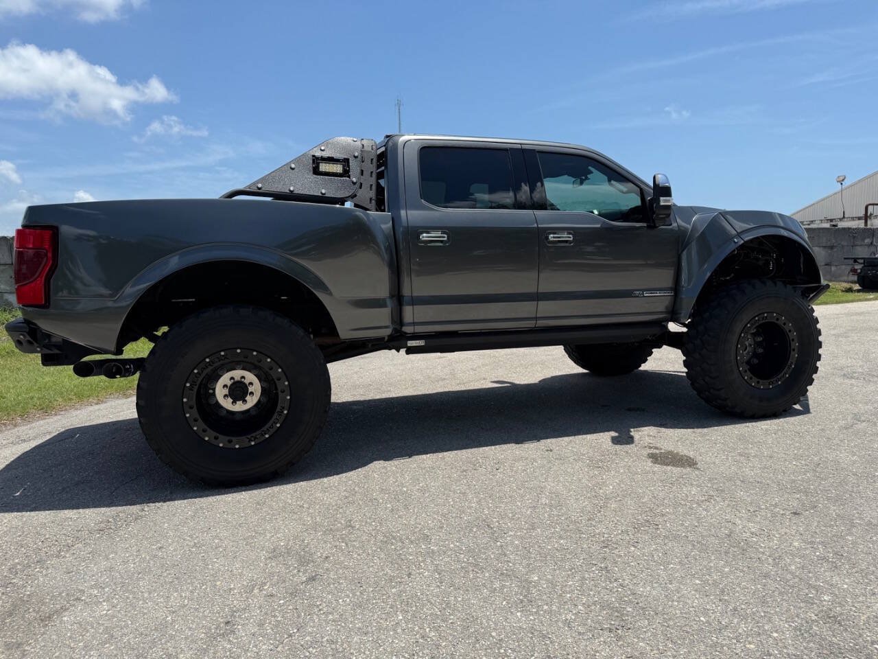Used 2020 Ford F250 Platinum AWD/4WD image 11