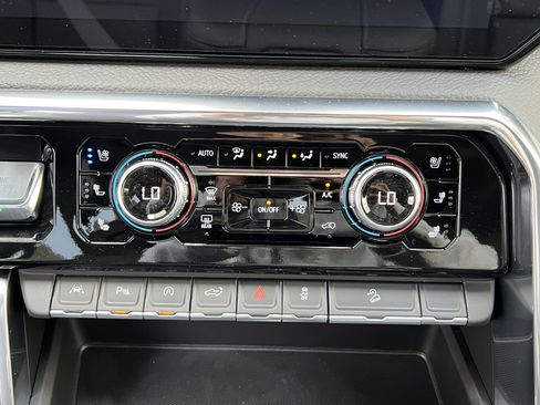 New 2026 GMC Sierra 1500 Denali AWD/4WD image 30