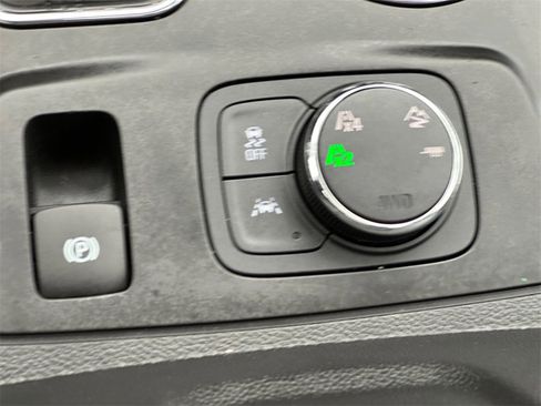 Used 2018 Chevrolet Traverse High Country image 18