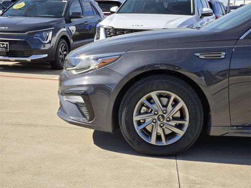 Used 2019 Kia Optima LX image 14