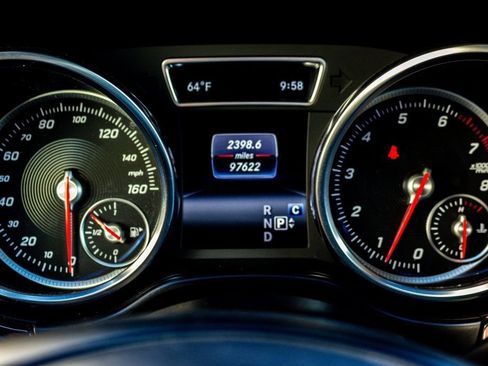 Used 2019 Mercedes-Benz GLS 450 4MATIC image 12