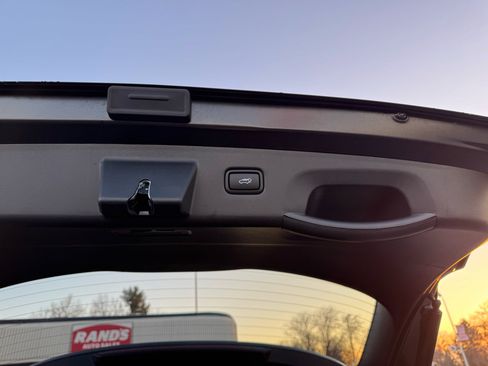 Used 2025 Hyundai Tucson Limited image 15