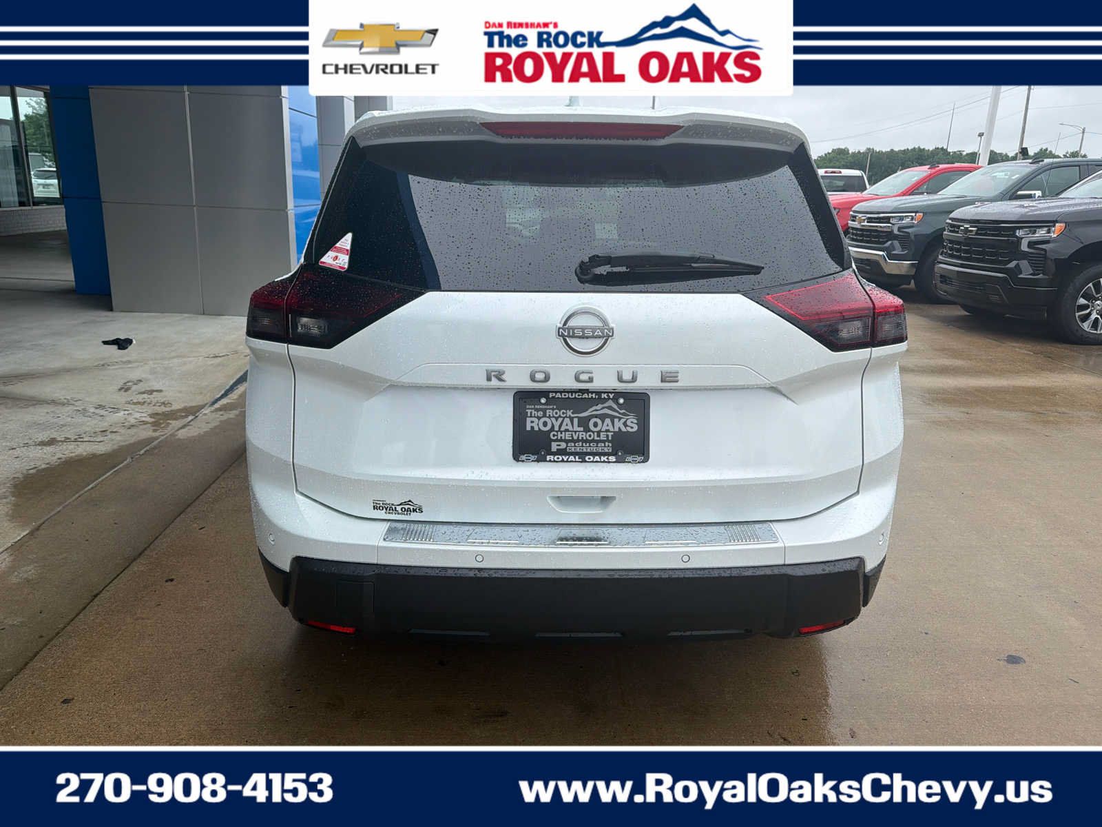 Used 2025 Nissan Rogue SV FWD image 4