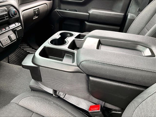 Used 2024 Chevrolet Silverado 1500 Custom Trail Boss w/ Dark Appearance Package AWD/4WD image 20