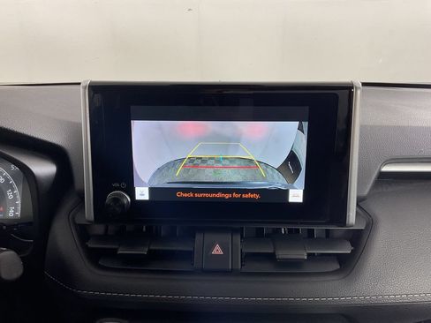 Used 2023 Toyota RAV4 LE AWD/4WD image 27