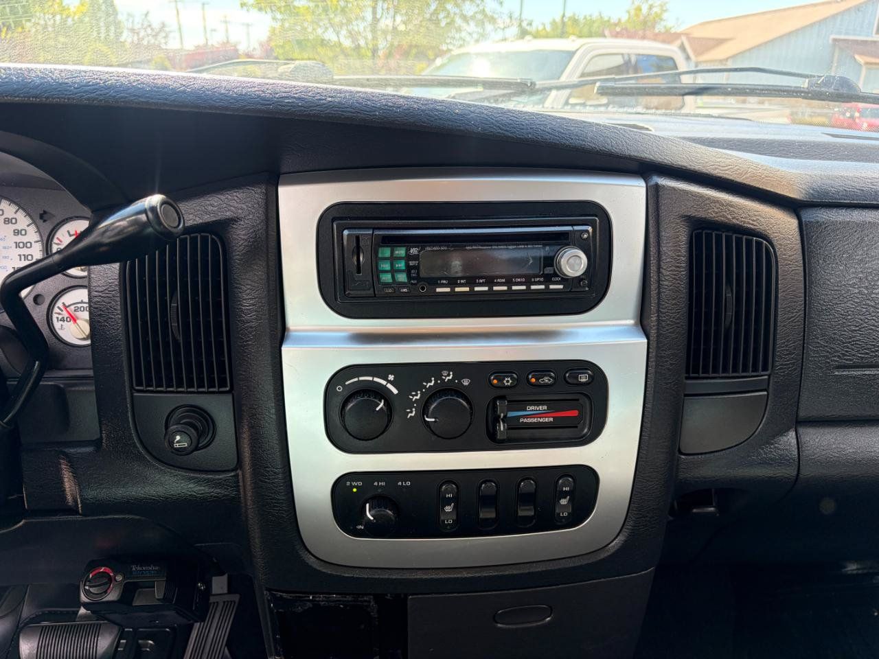 Used 2005 Dodge Ram 2500 Truck SLT AWD/4WD image 18