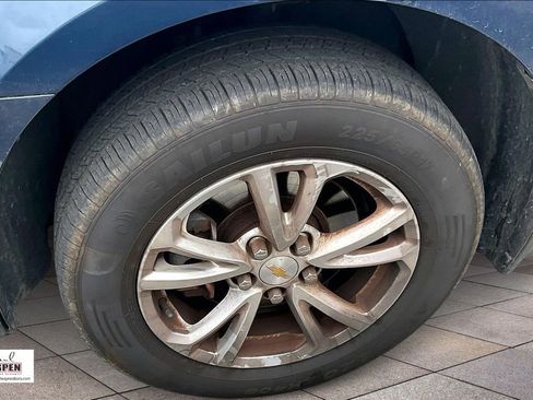 Used 2017 Chevrolet Equinox LT image 9