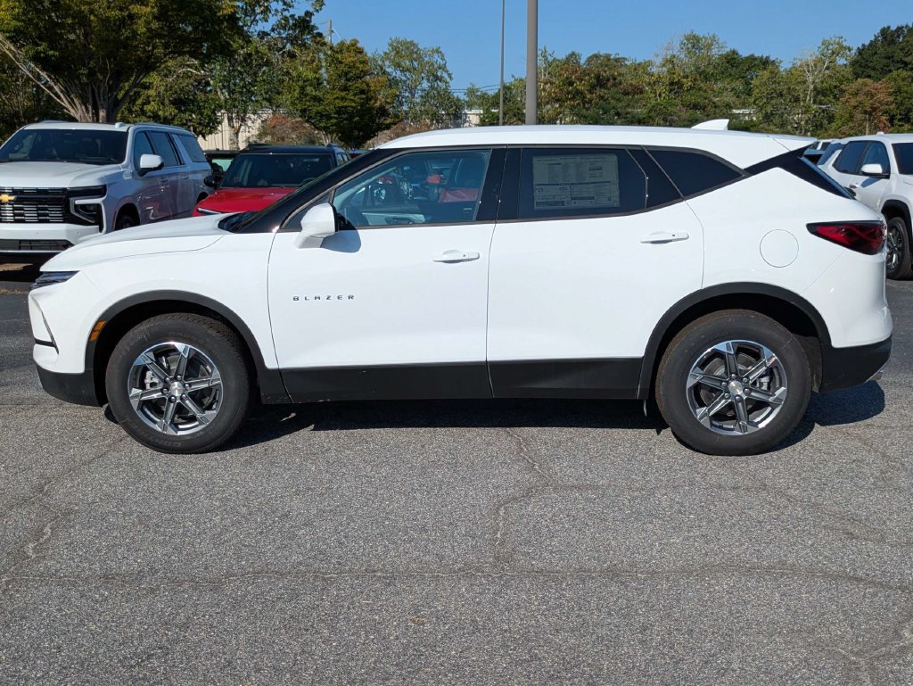 New 2026 Chevrolet Blazer LT FWD image 7