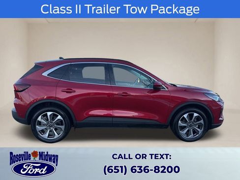 Used 2023 Ford Escape Platinum w/ Premium Technology Package image 9