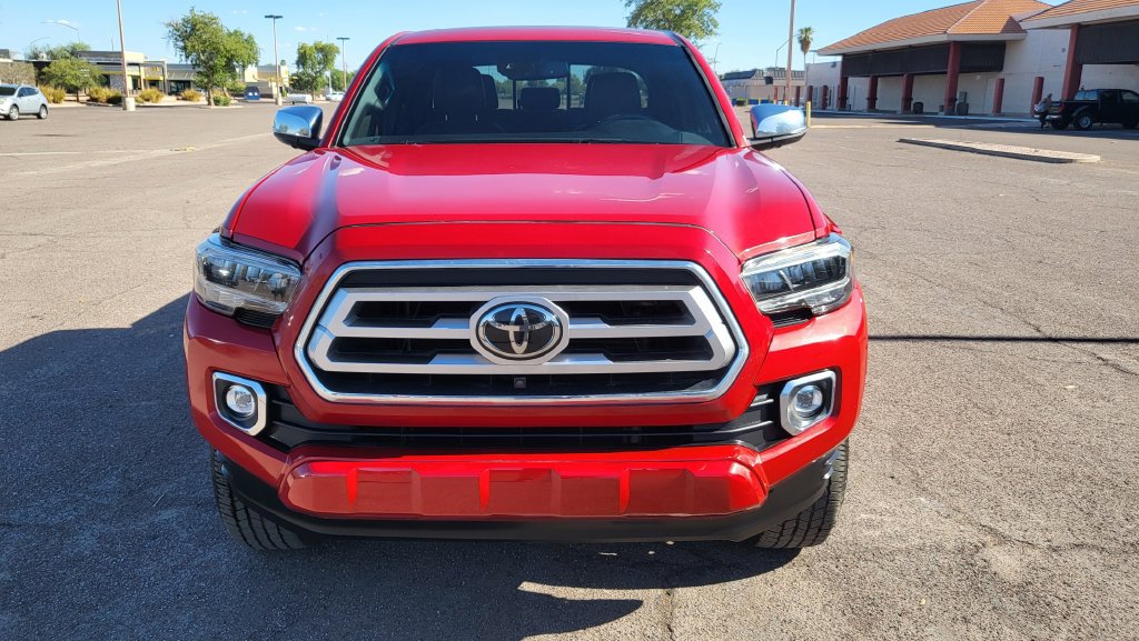 Used 2020 Toyota Tacoma Limited RWD image 3