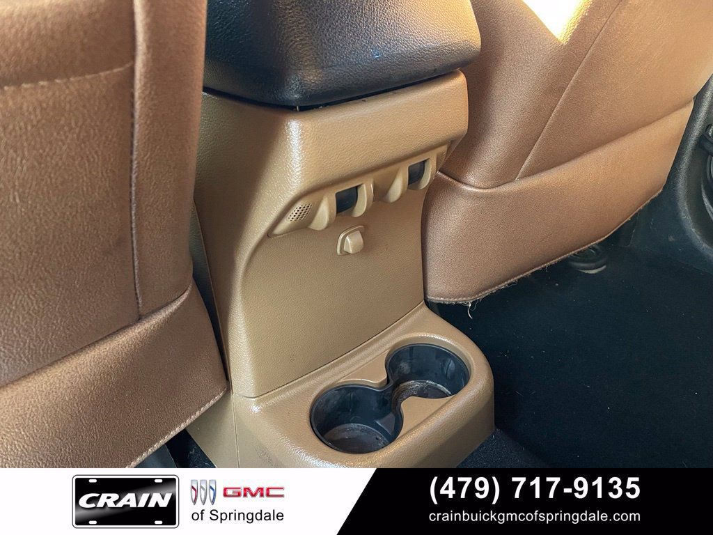 Used 2018 Jeep Wrangler Unlimited Rubicon w/ Cold Weather Group AWD/4WD image 24