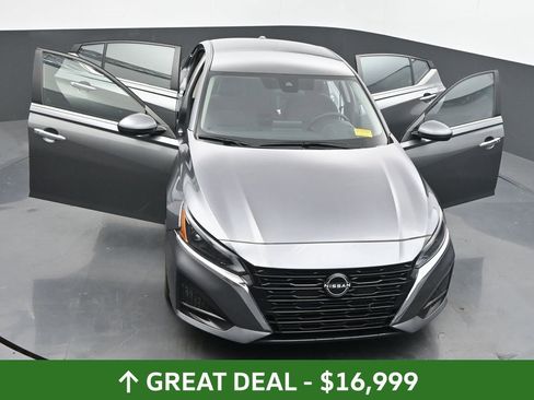 Used 2023 Nissan Altima 2.5 SV image 60
