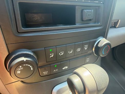 Used 2010 Honda CR-V LX image 28