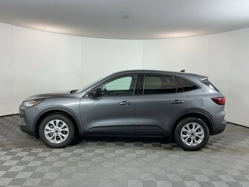 Used 2025 Ford Escape Active w/ Cold Weather Package image 8