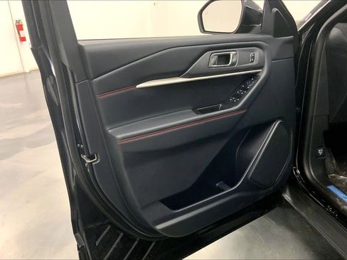 New 2026 Ford Explorer ST-Line RWD image 10