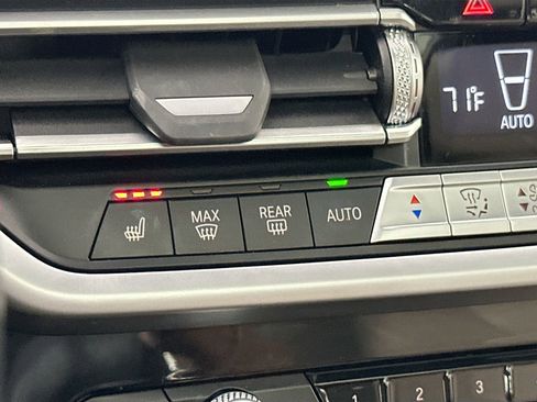 Certified 2023 BMW X4 M40i w/ Premium Package image 22