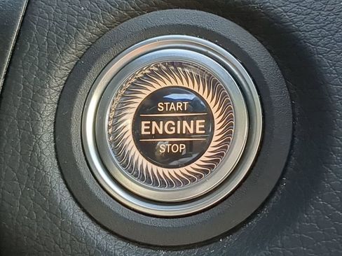 Certified 2021 Mercedes-Benz GLC 300 4MATIC image 25